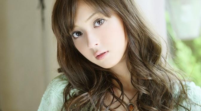 kocok memek adik saat lagi teleponan Bali = trending topik ~2026)